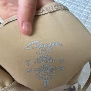 Capezio beige basic Medium child